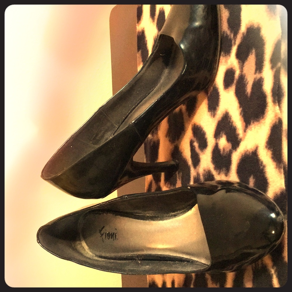 Black closed shoes